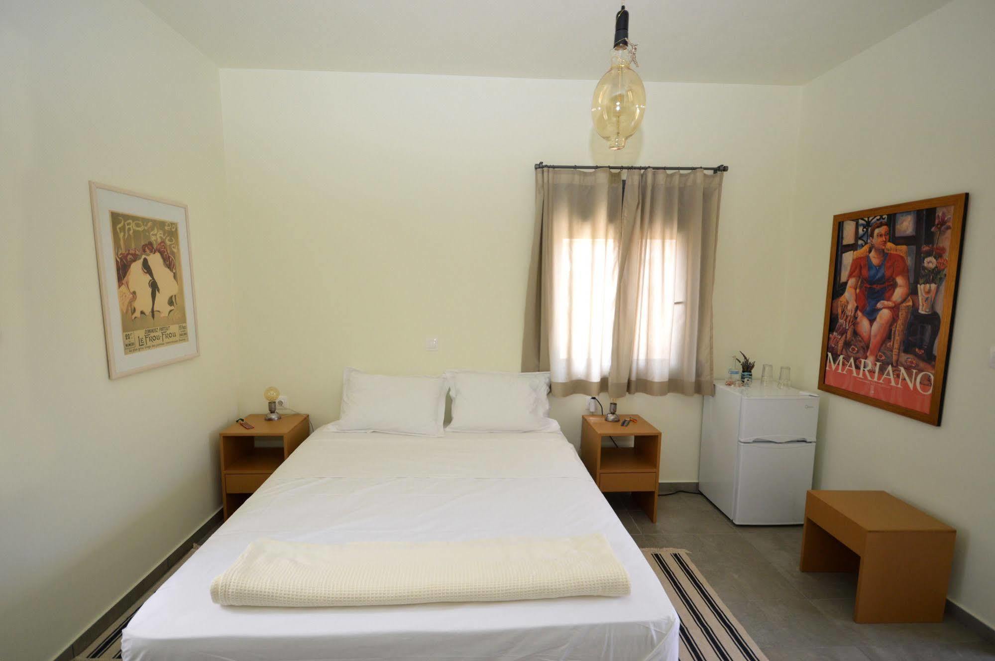 Aegina Bed & Culture Apartment Bagian luar foto