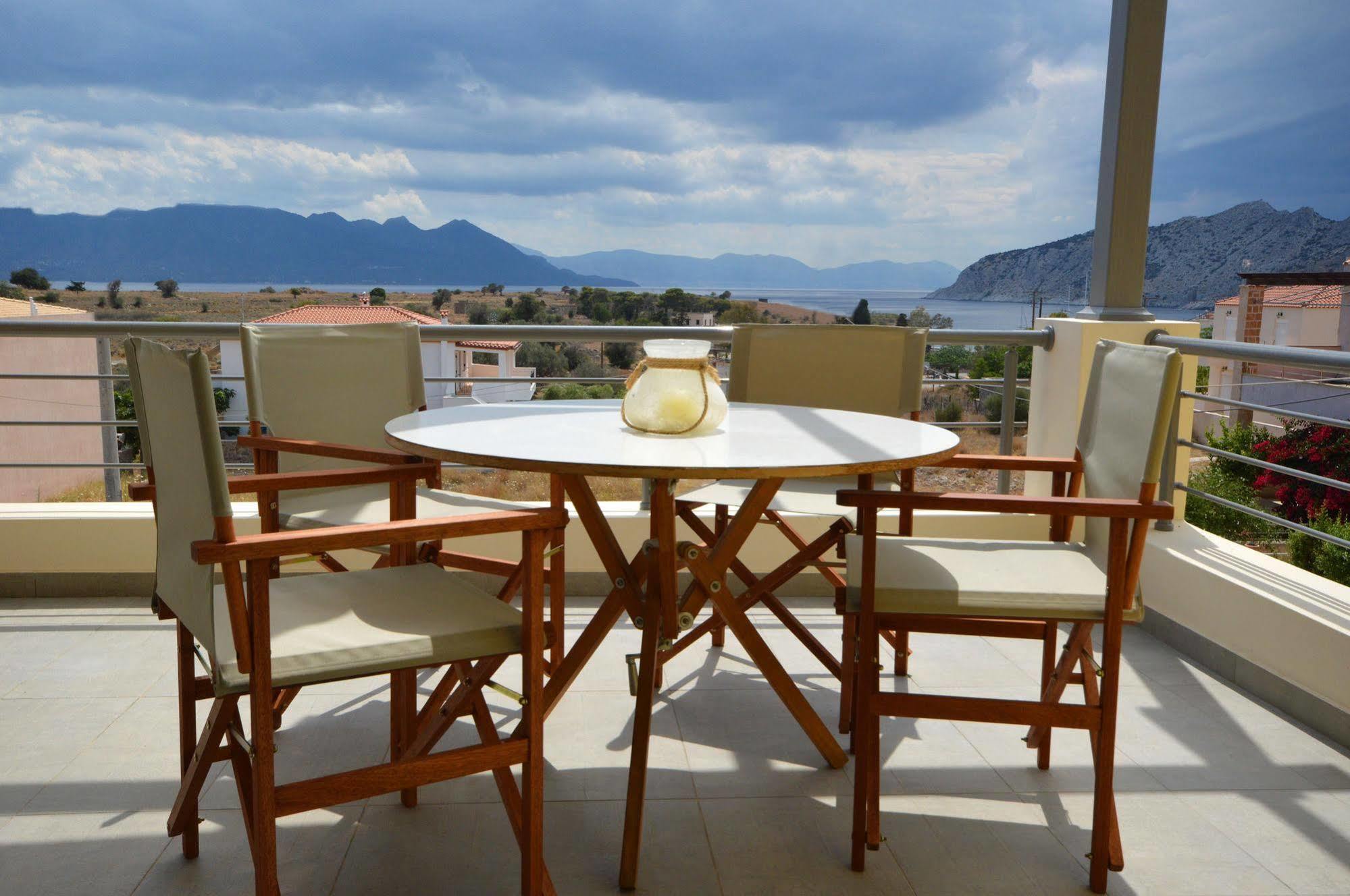 Aegina Bed & Culture Apartment Bagian luar foto