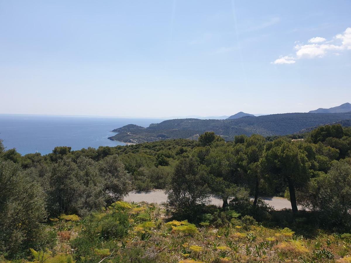 Aegina Bed & Culture Apartment Bagian luar foto