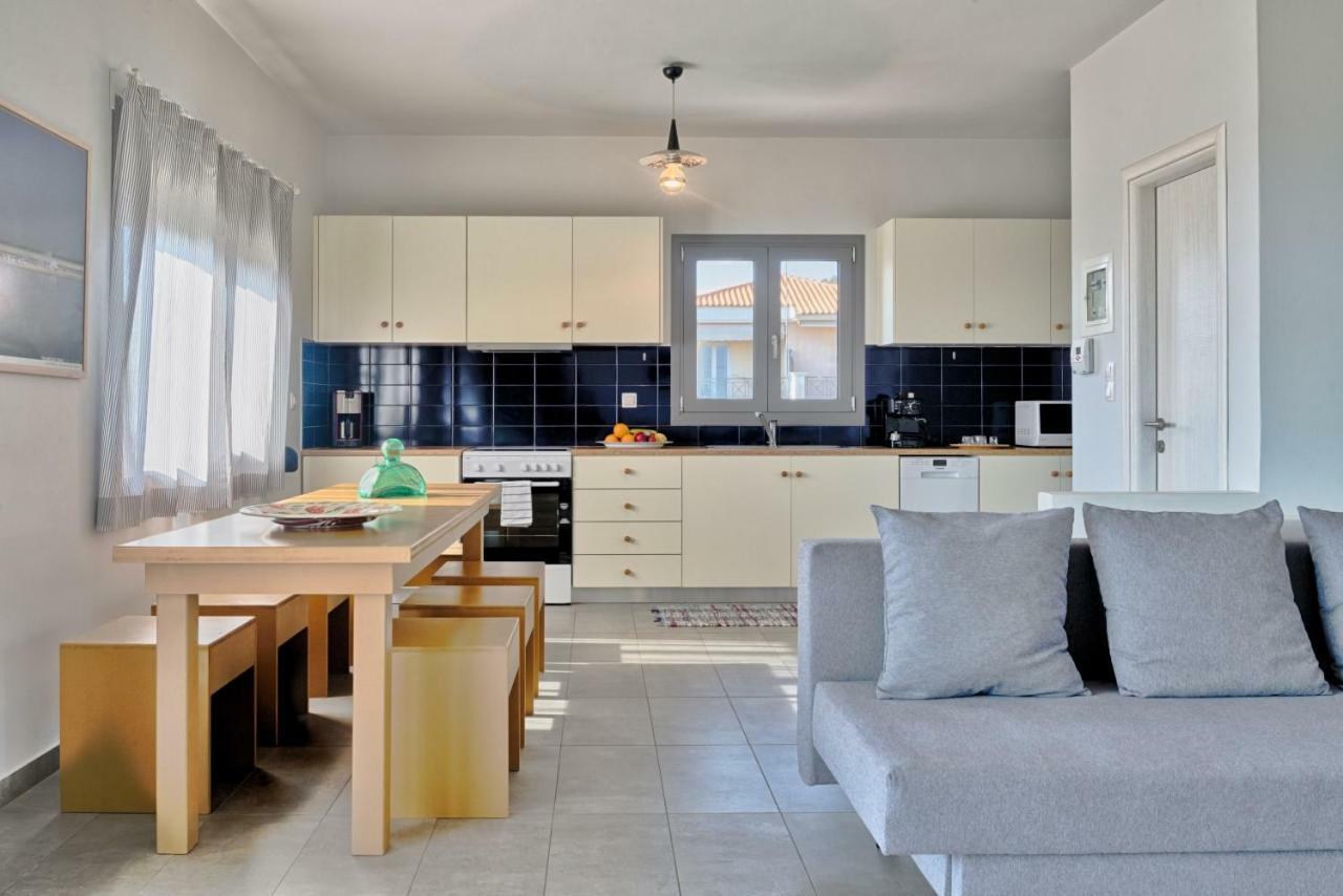 Aegina Bed & Culture Apartment Bagian luar foto