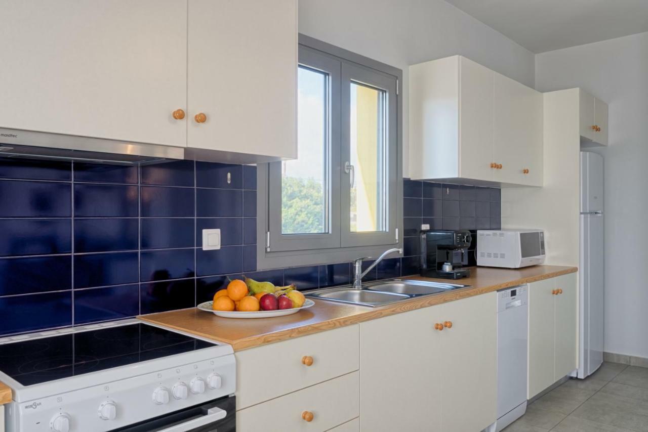 Aegina Bed & Culture Apartment Bagian luar foto