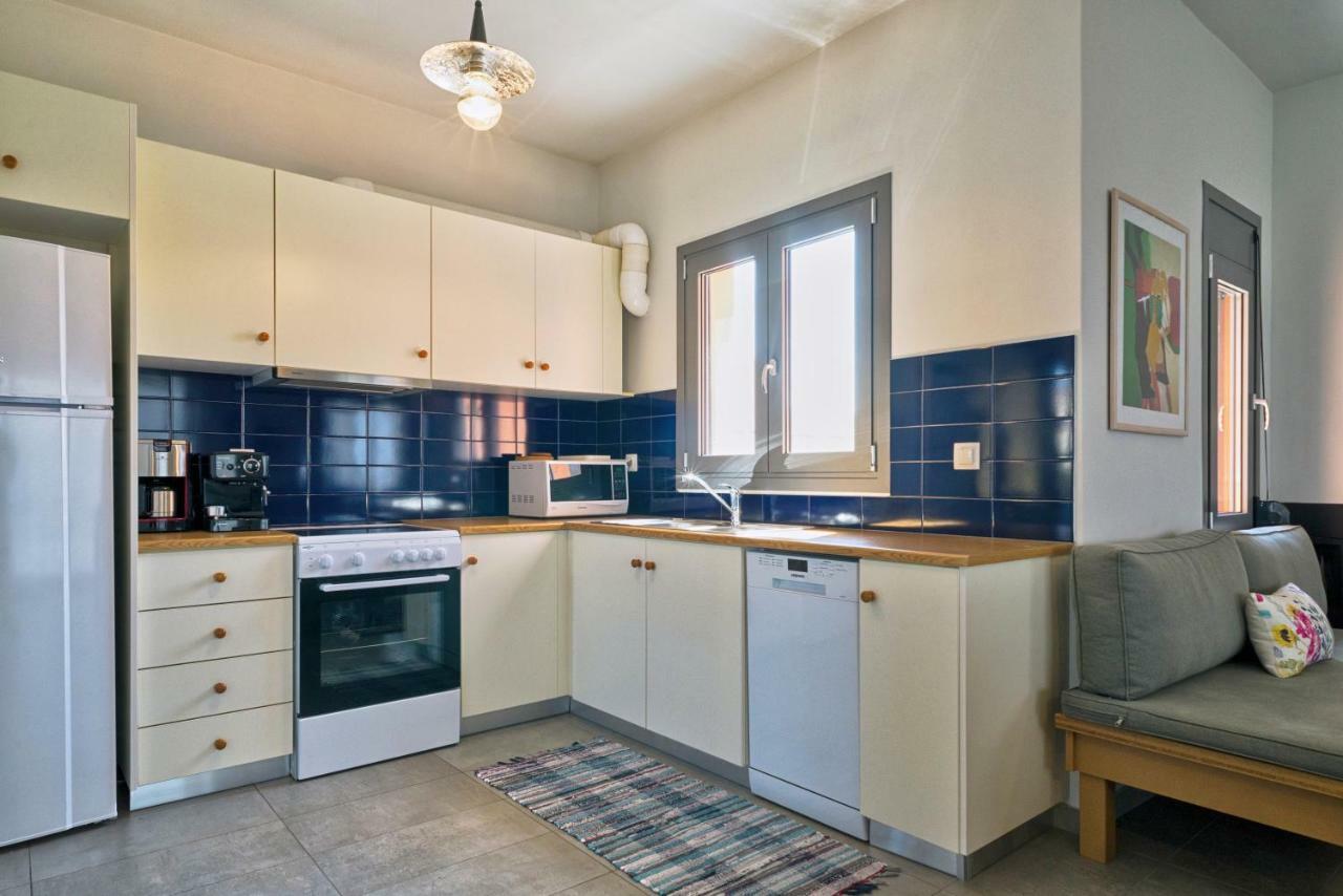 Aegina Bed & Culture Apartment Bagian luar foto