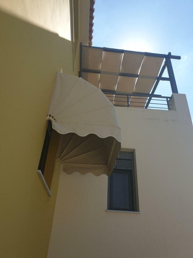 Aegina Bed & Culture Apartment Bagian luar foto