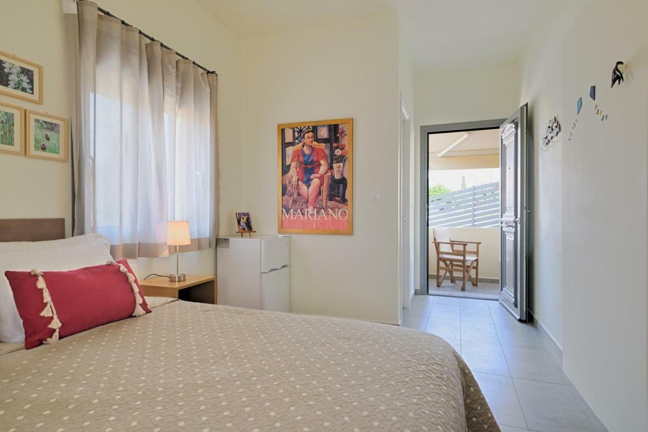 Aegina Bed & Culture Apartment Bagian luar foto
