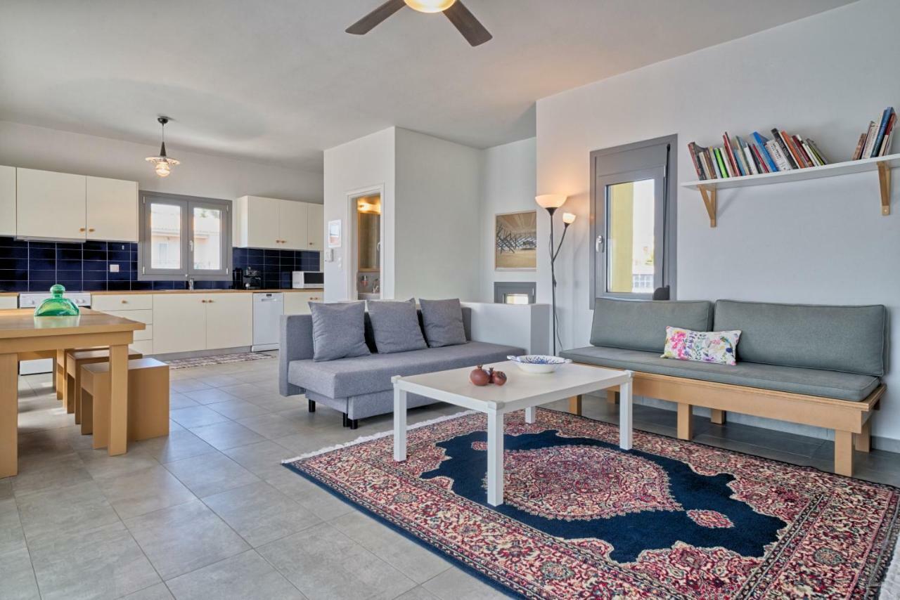 Aegina Bed & Culture Apartment Bagian luar foto