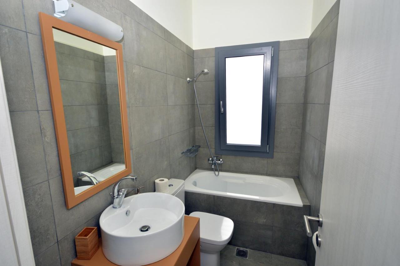 Aegina Bed & Culture Apartment Bagian luar foto