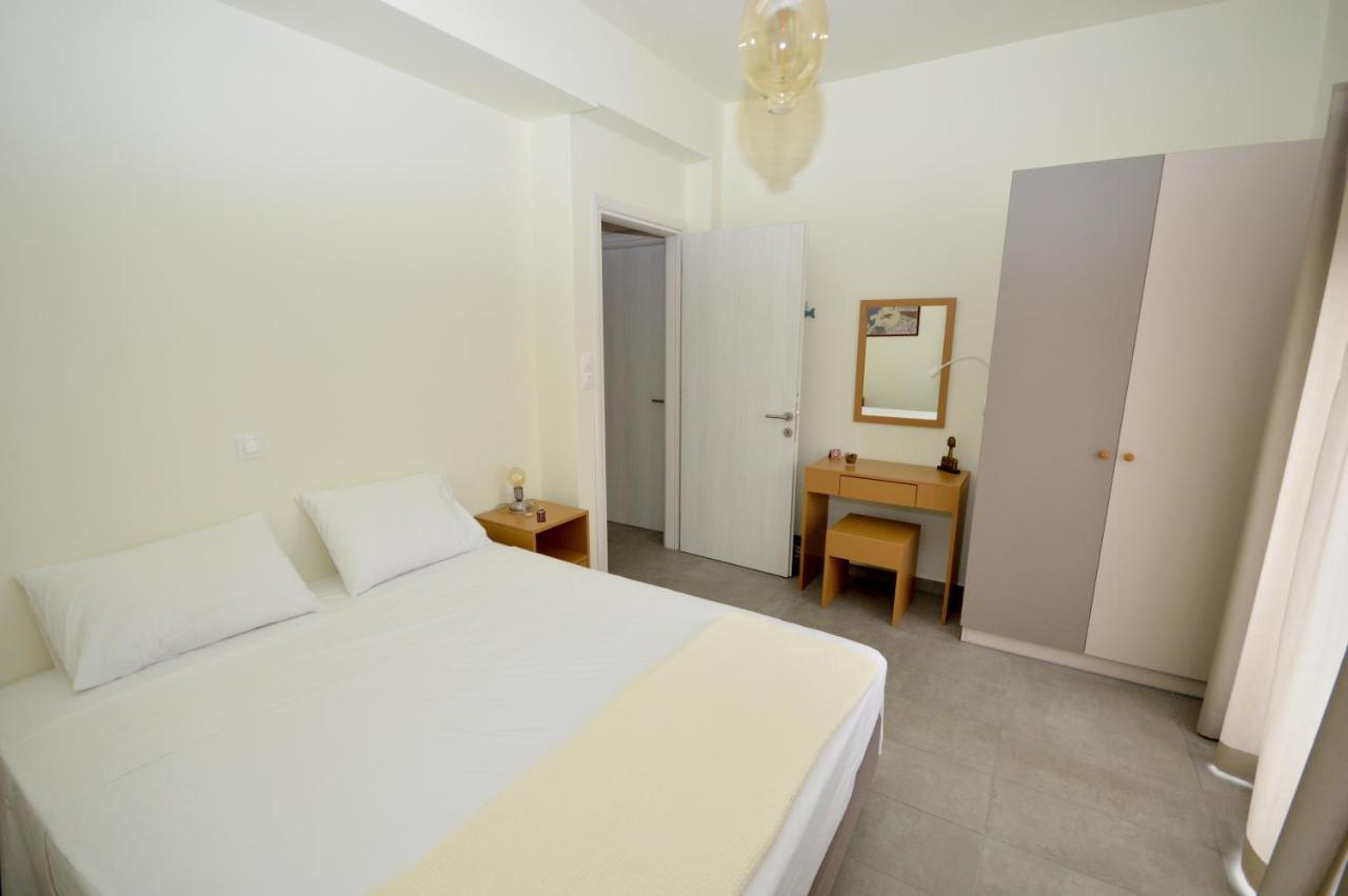 Aegina Bed & Culture Apartment Bagian luar foto