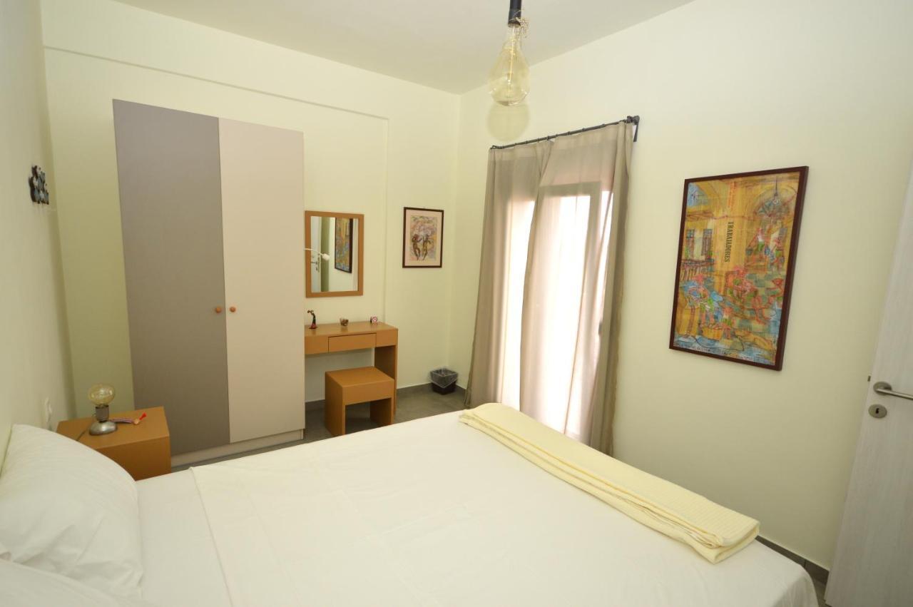 Aegina Bed & Culture Apartment Bagian luar foto
